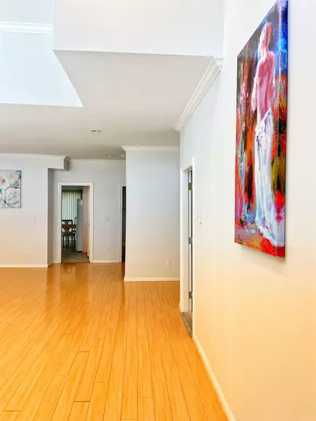 5989 Rumble ST, Burnaby, BC V5J 2C6