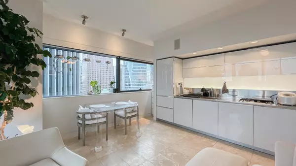 838 W Hastings ST #2005 Vancouver, BC V6C 0A6