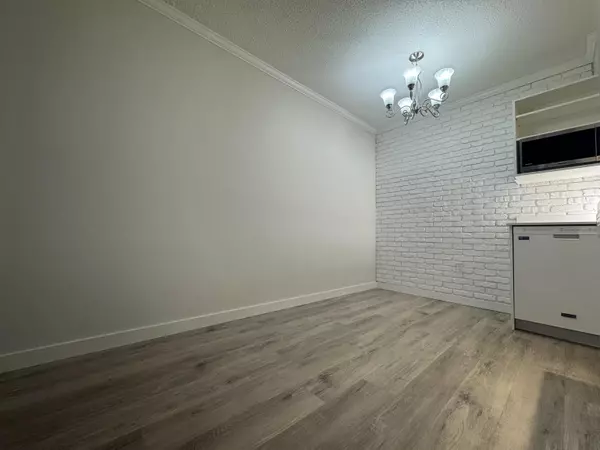 Delta, BC V4C 3C5,11806 88th AVE #124