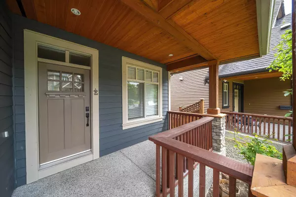 Coquitlam, BC V3E 0K6,1339 Greenbank CT