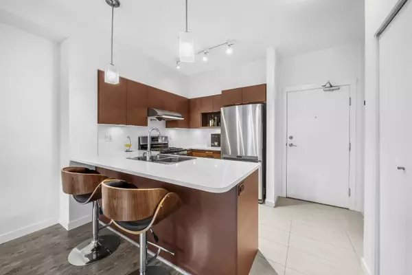 Richmond, BC V6W 0B3,10880 No. 5 RD #222