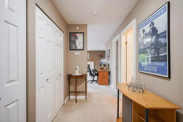 Surrey, BC V3V 7R3,9259 122 ST #20