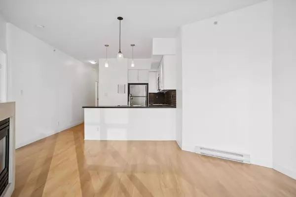 Vancouver, BC V6E 4T4,1050 Smithe ST #1203