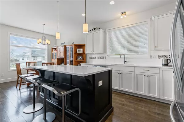 Chilliwack, BC V2P 2R2,46392 Yale RD #2