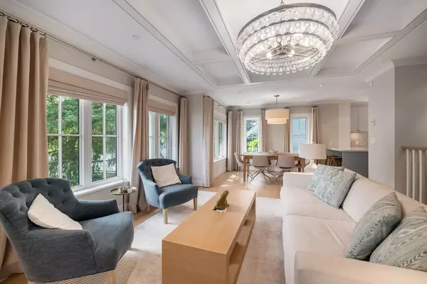 3336 W 38th AVE, Vancouver, BC V6N 2X7