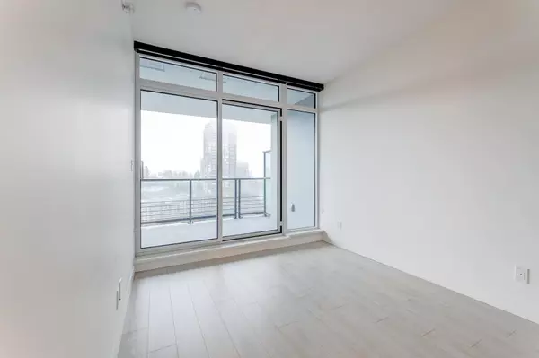 Burnaby, BC V5C 0M8,4720 Lougheed HWY #11XX