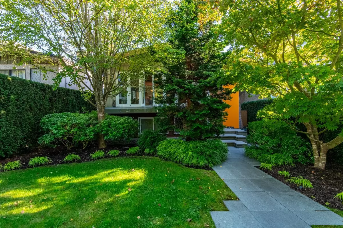 Vancouver, BC V6S 1X9,3530 W 31st AVE