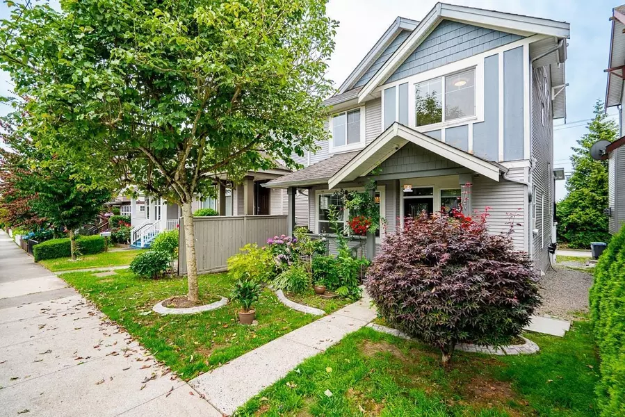 14858 56a AVE, Surrey, BC V3S 8X1