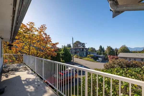 Burnaby, BC V5E 2B1,7740 Allman ST
