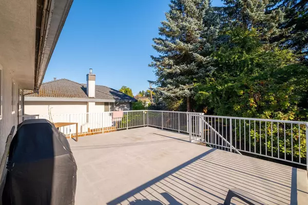 Burnaby, BC V5E 2B1,7740 Allman ST