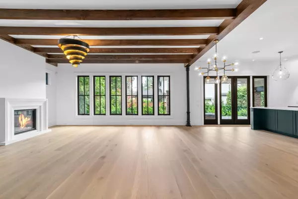 Surrey, BC V4A 5W2,2422 Christopherson RD