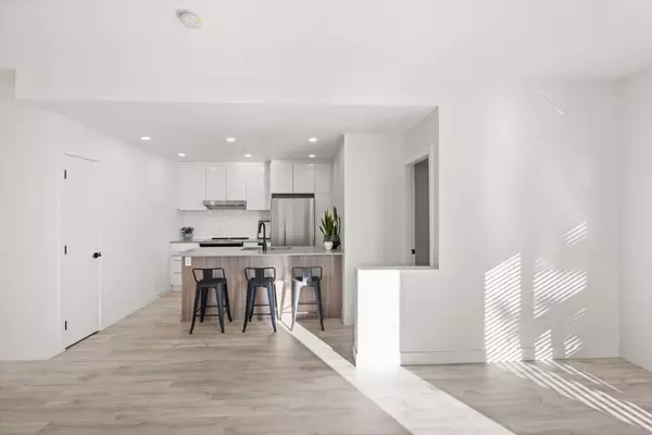 32838 Landeau PL #307 Abbotsford, BC V2S 0M6