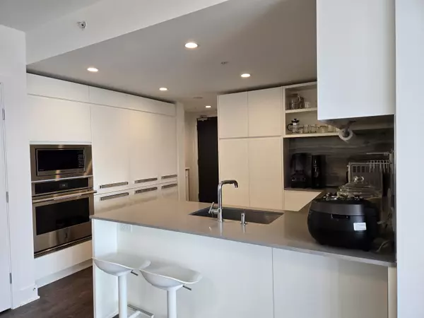 Coquitlam, BC V3K 6C3,450 Westview ST #1507