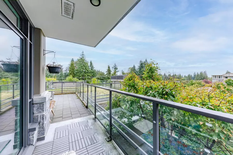 1295 Conifer ST #205, North Vancouver, BC V7J 0B4