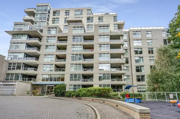 9232 University CRES #2xx, Burnaby, BC V5A 0A3