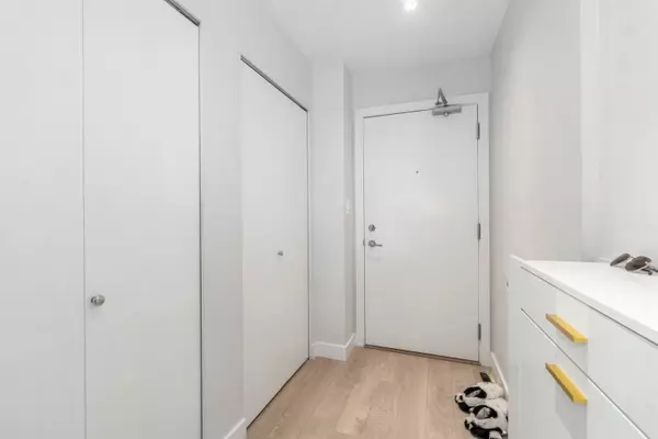 Burnaby, BC V5C 0L5,1788 Gilmore AVE #1510