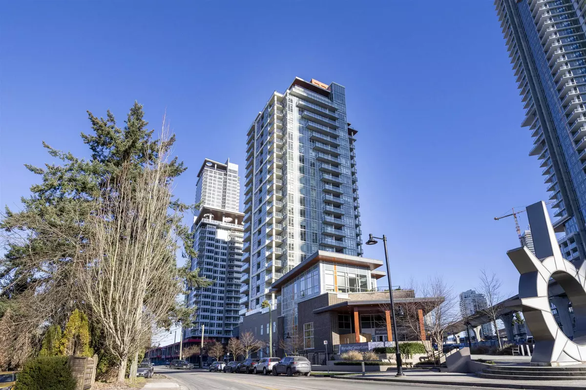 Coquitlam, BC V3J 0H9,691 North RD #204