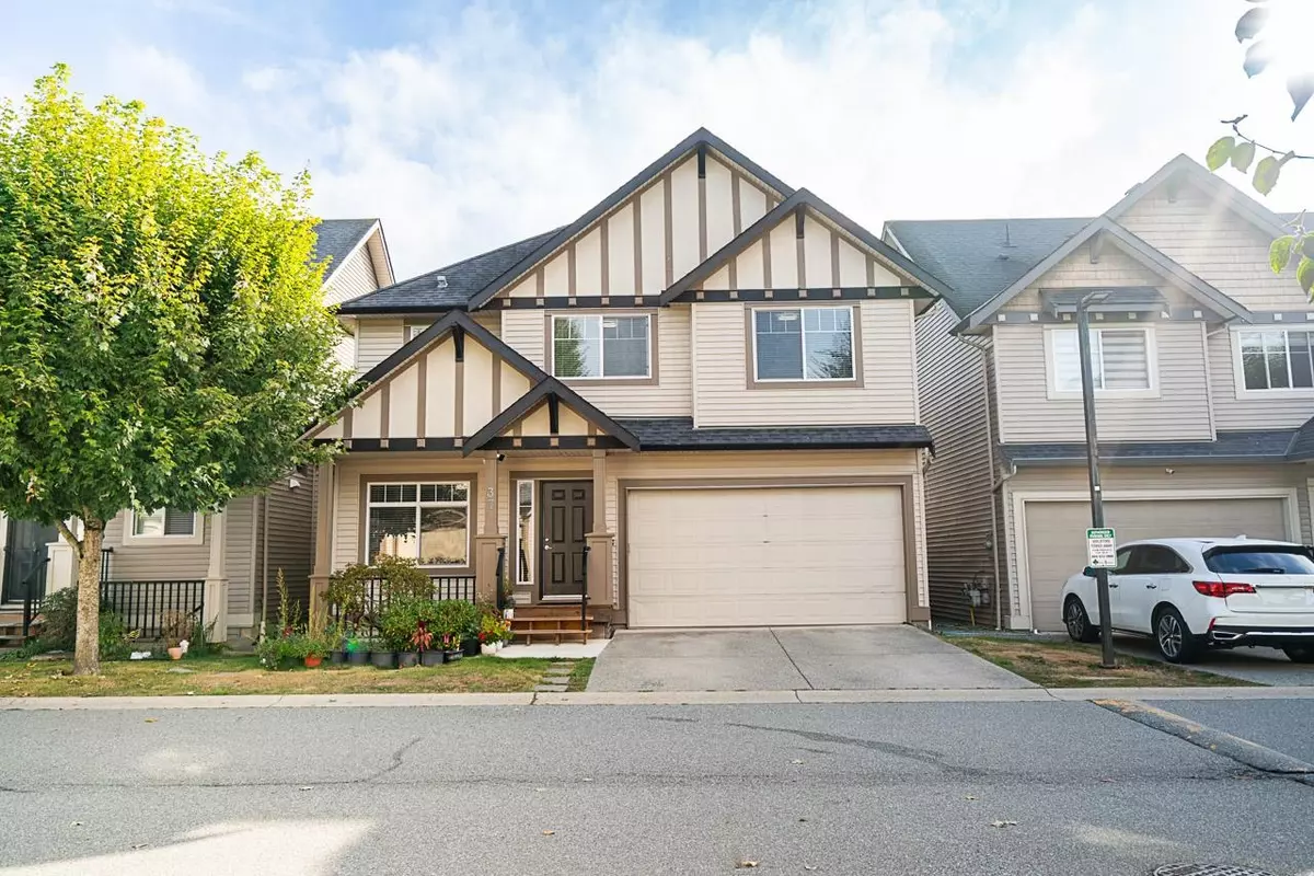 Surrey, BC V3S 3X9,6195 168 ST #37