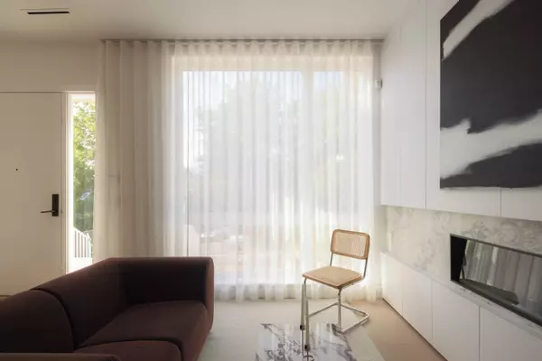 Vancouver, BC V5K 1W8,3422 Pandora ST