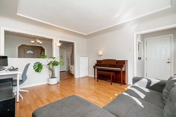 Vancouver, BC V5P 1C3,1595 E 36th AVE