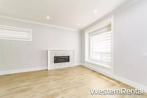 Surrey, BC V3Z 9W9,16591 25a AVE