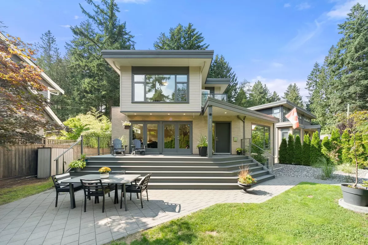 North Vancouver, BC V7P 2M8,2025 Mackay AVE