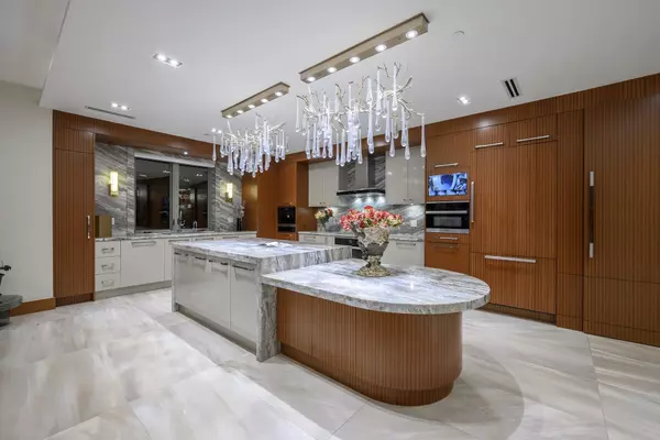 618 Hawstead PL West Vancouver, BC V7S 1T9