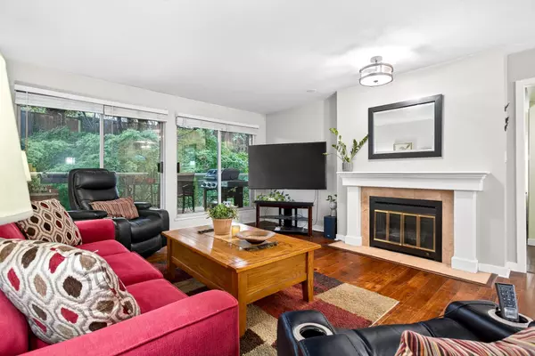 Coquitlam, BC V3C 5B1,2733 Atlin PL #305