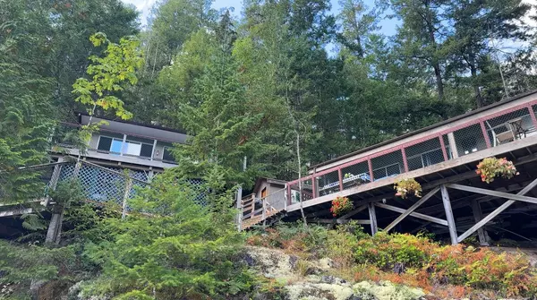 Lot 19 Sakinaw Lake Sechelt, BC V0N 2H0