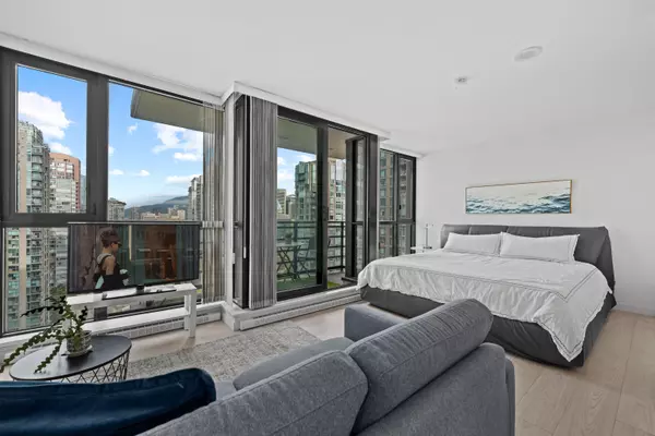 Vancouver, BC V6B 1S3,909 Mainland ST #2408