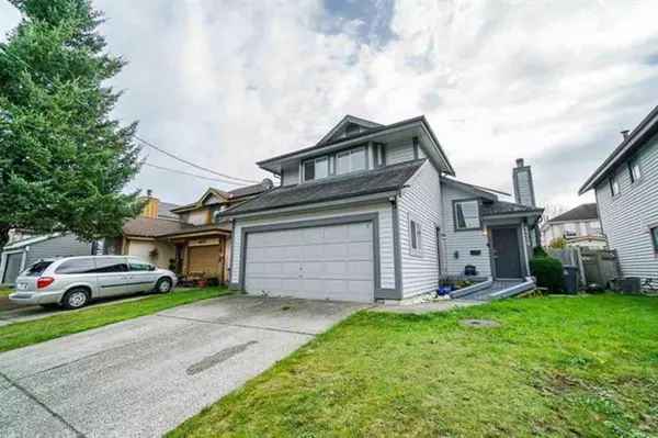 15130 98 AVE, Surrey, BC V3R 8T2