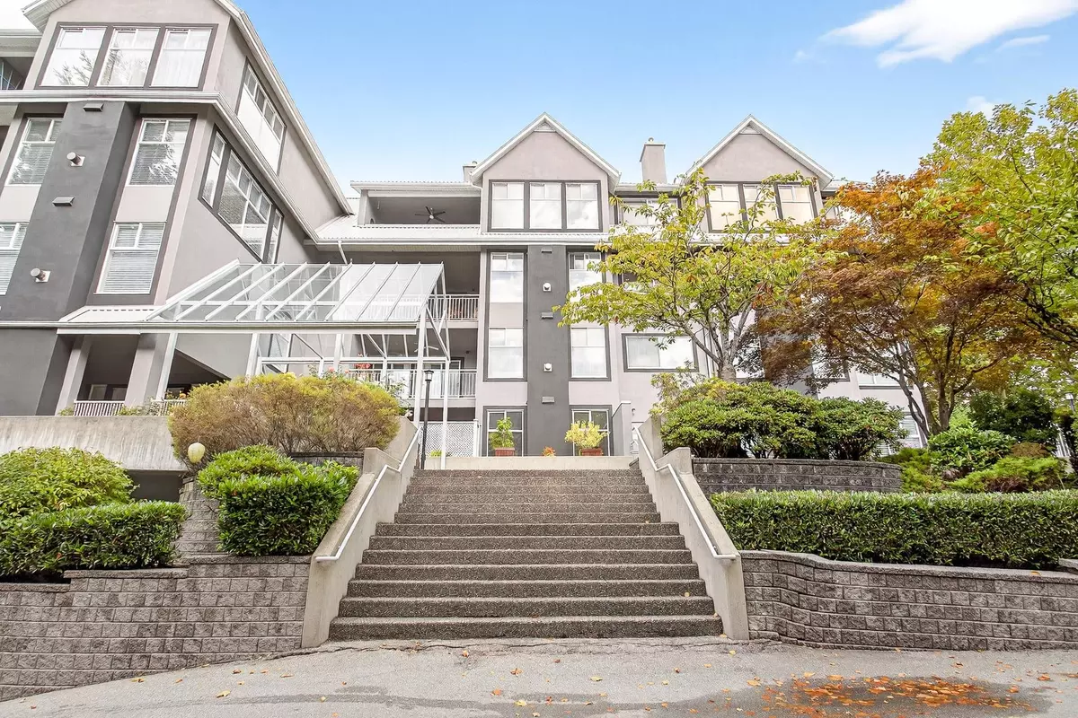 Maple Ridge, BC V2X 2L9,11609 227 ST #304