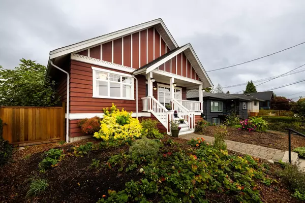 North Vancouver, BC V7L 1S3,518 E 7th ST