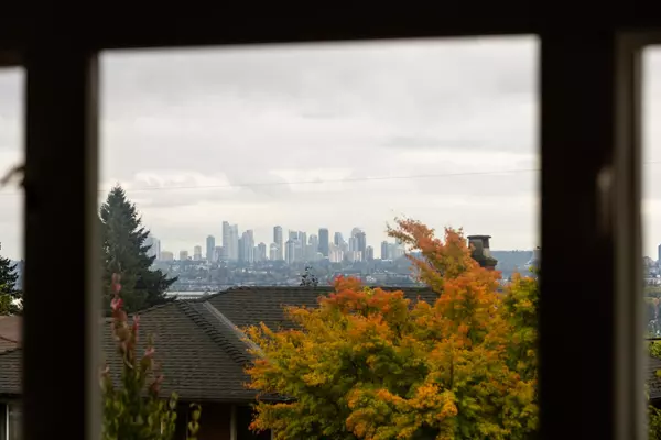 North Vancouver, BC V7L 1S3,518 E 7th ST