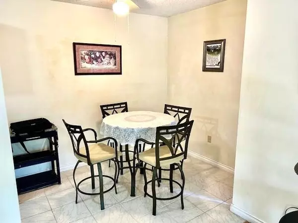 Surrey, BC V3R 1J6,14935 100 AVE #110