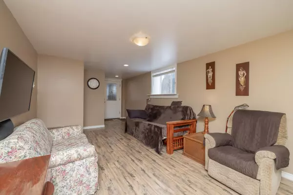 33506 Ihles AVE Mission, BC V2V 6Y1