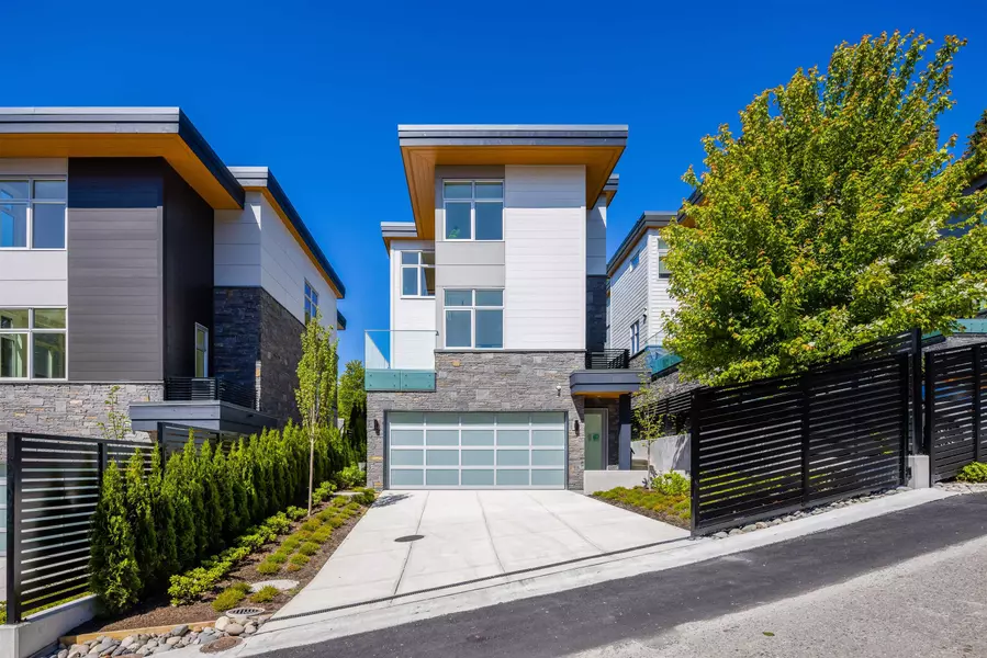 592 Arthur Erickson PL, West Vancouver, BC V7T 1J1