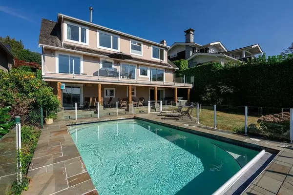 2316 Nelson AVE West Vancouver, BC V7V 2R2