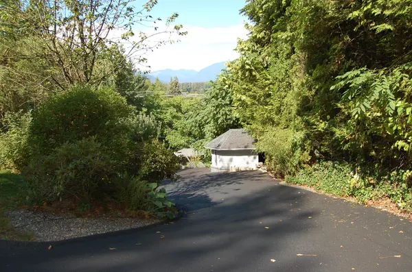 42602 Majuba Hill RD Yarrow, BC V2R 5H3