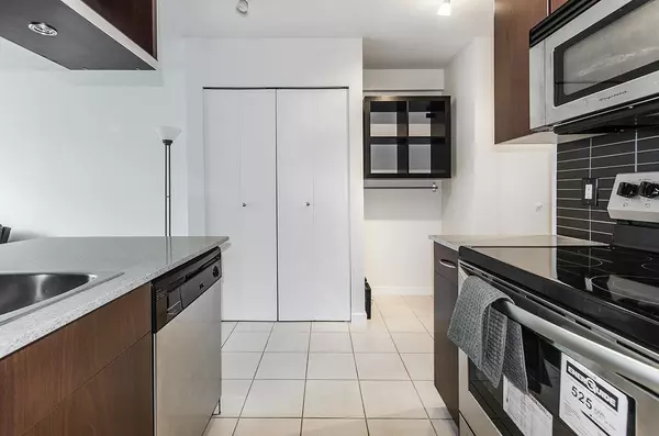 Vancouver, BC V6Z 3G4,933 Hornby ST #201