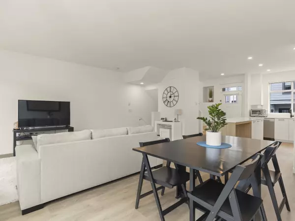 15235 Sitka DR #78 Surrey, BC V3S 0A9