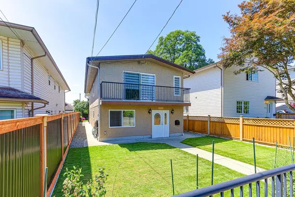 2142 Grant AVE, Port Coquitlam, BC V3B 1R2