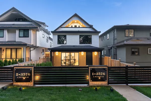3576 E Pender ST #1, Vancouver, BC V5K 2E3