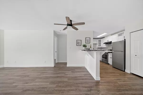 Abbotsford, BC V2T 2P8,2535 Hill-Tout ST #309