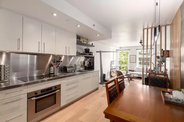 Vancouver, BC V6B 0B7,36 Water ST #503