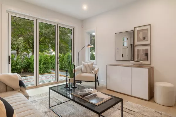 Vancouver, BC V5M 1M9,2680 E 5th AVE #1