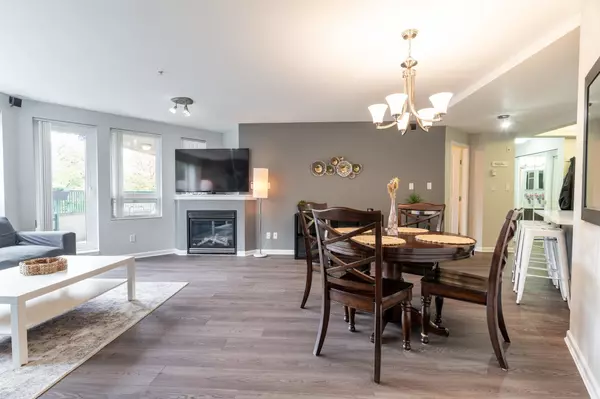 Port Coquitlam, BC V3B 1A8,2099 Lougheed HWY #A306