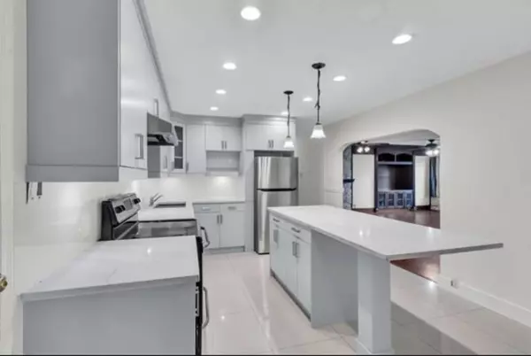 Surrey, BC V3V 1Z9,11565 96a AVE