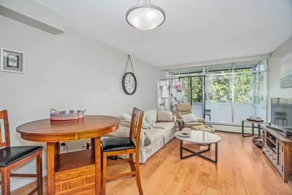 West Vancouver, BC V7T 1L1,1425 Esquimalt AVE #606