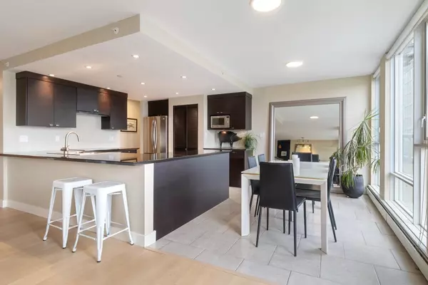 Vancouver, BC V6Z 2W9,1383 Marinaside CRES #805